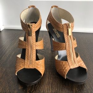 Michael Kors front zip heel, tan snake, size 9